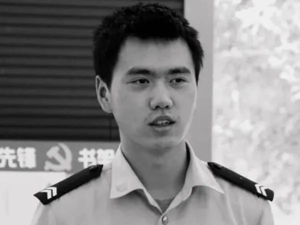 江苏23岁民警突遭车祸牺牲